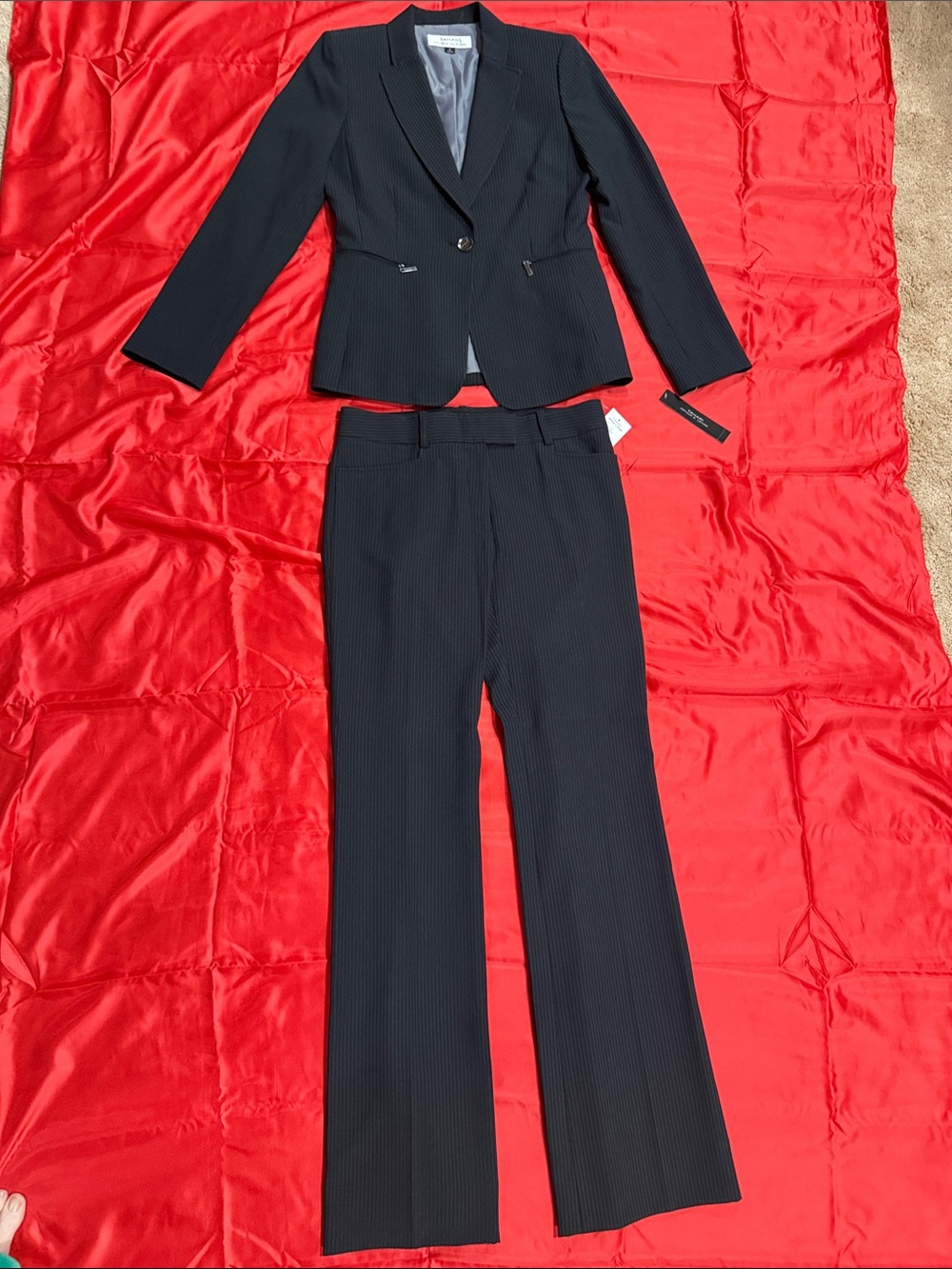 Authentic Tahari Arthur S. Levine NWT Navy Pinstripe 2 Piece Pant & Blazer